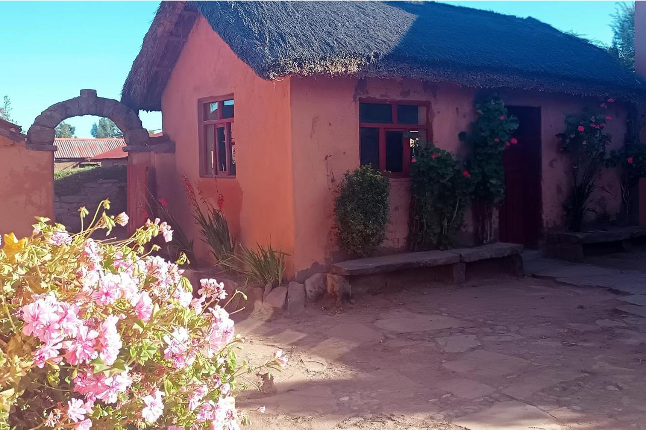 Hospedaje Rural La Florida En Llachon, Titicaca Puno Eksteriør billede