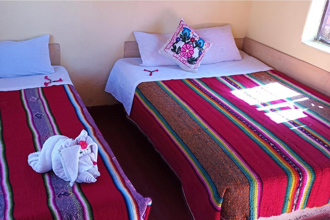 Hospedaje Rural La Florida En Llachon, Titicaca Puno Eksteriør billede